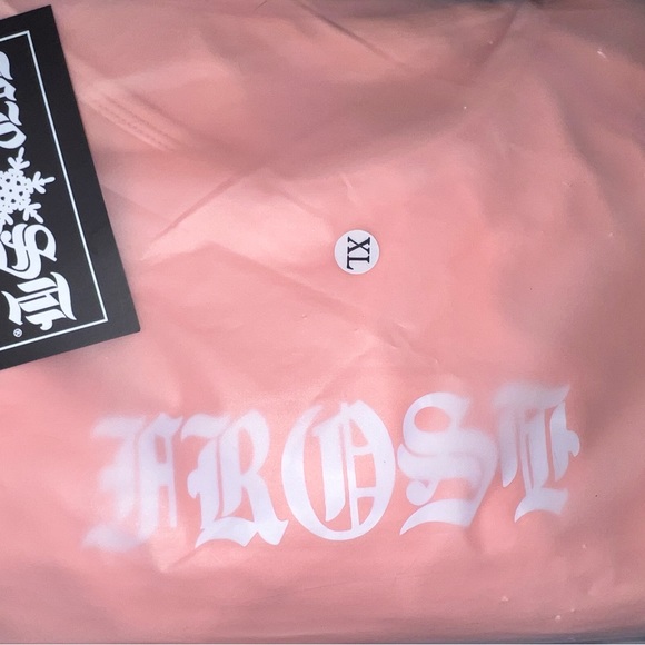 Cropped Active Long Sleeved Top - XL - 2 Colours Avail - Picture 4 of 6